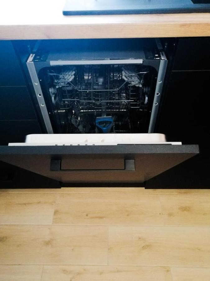 Evita Studio Apartment カルロヴァッツ エクステリア 写真