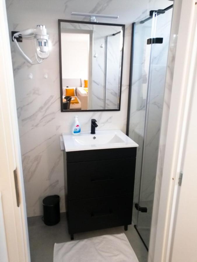 Evita Studio Apartment カルロヴァッツ エクステリア 写真