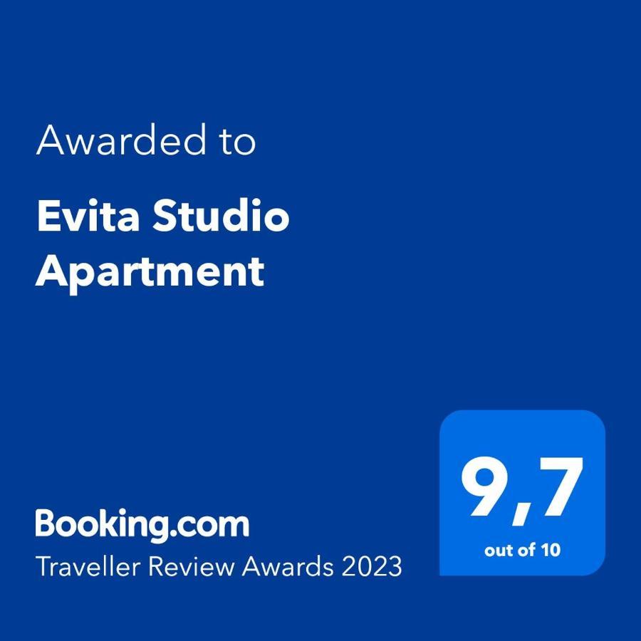 Evita Studio Apartment カルロヴァッツ エクステリア 写真