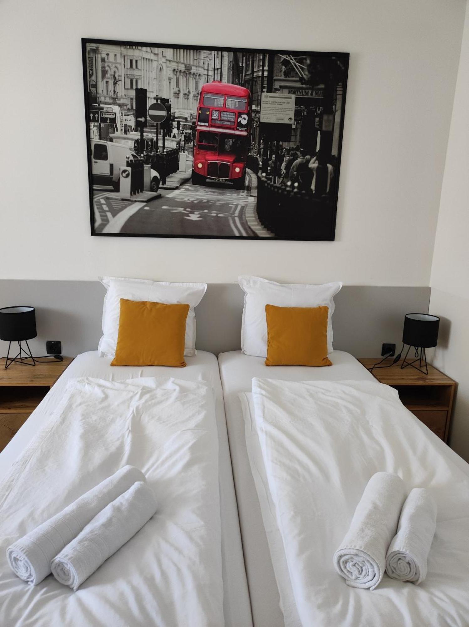 Evita Studio Apartment カルロヴァッツ エクステリア 写真
